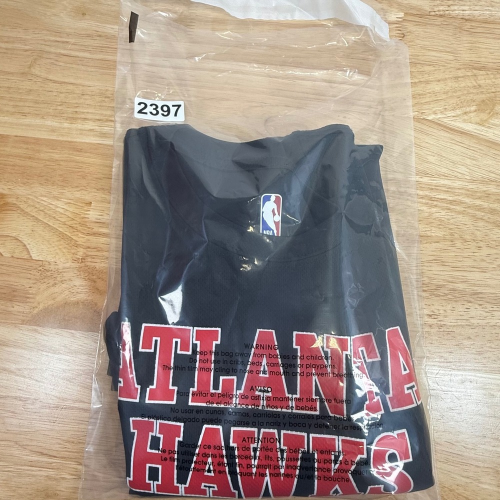 Atlanta Hawks Basketball Jersey T Shirt Mens Large Trae Young 11 NBA - Picture 9 of 9